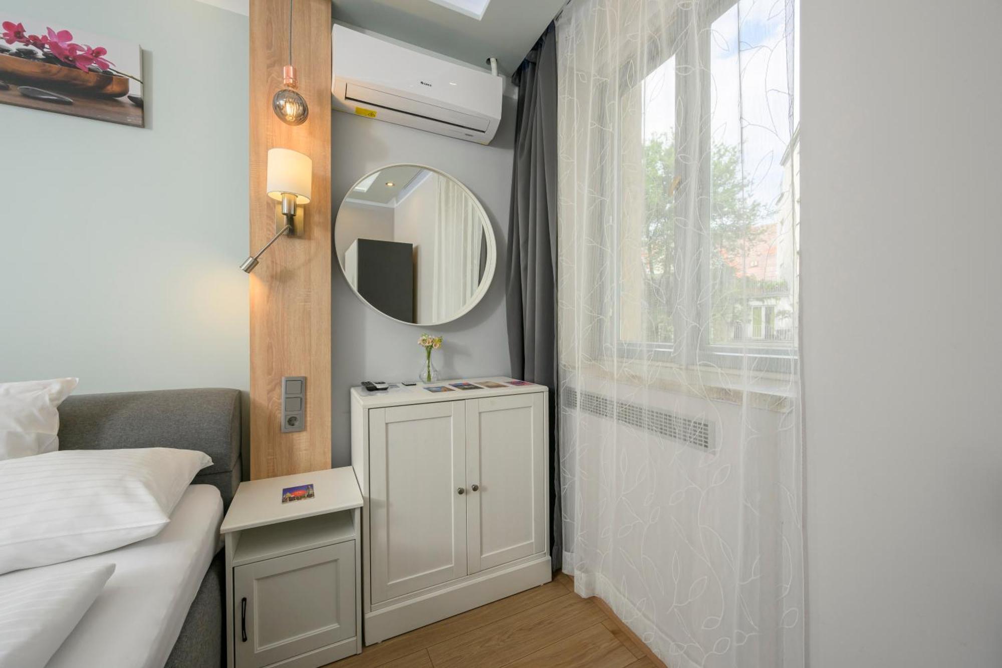 Elegance Palais Palffy Apartments Viena Exterior foto