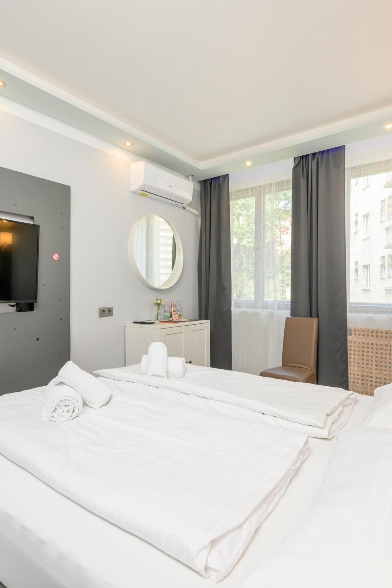 Elegance Palais Palffy Apartments Viena Exterior foto